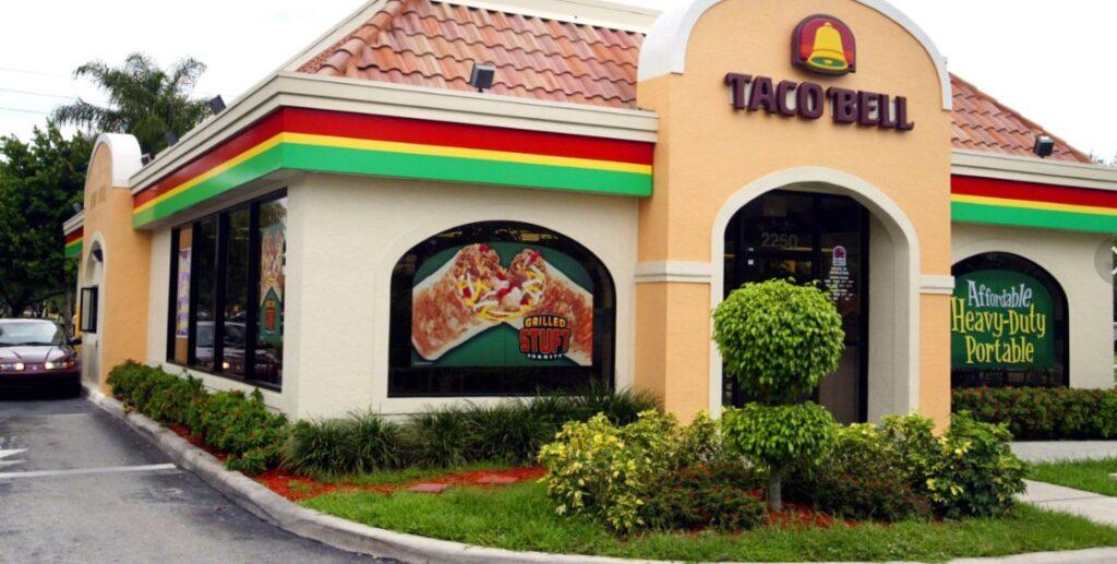 How much does Taco Bell pay per hour