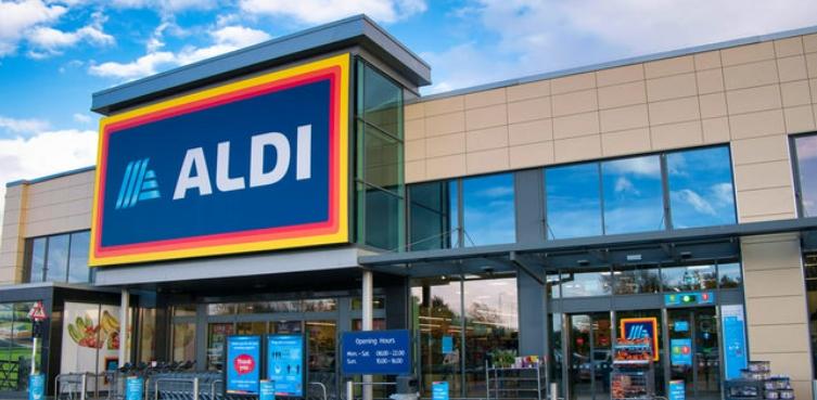 what time does aldi's close